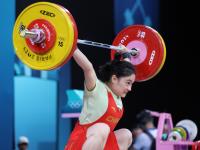 开云平台-举重比赛中南美运动员创造佳绩