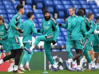 开云体育app-皇家马德里迎战下一轮比赛，队员备战备战