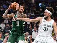 开云下载-雄鹿擒拿独行侠，连胜不止