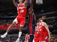 开云官网-勇士大胜灰熊，扩大优势势头