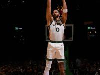 开云体育官方网站-热火大胜凯尔特人，取得五连胜