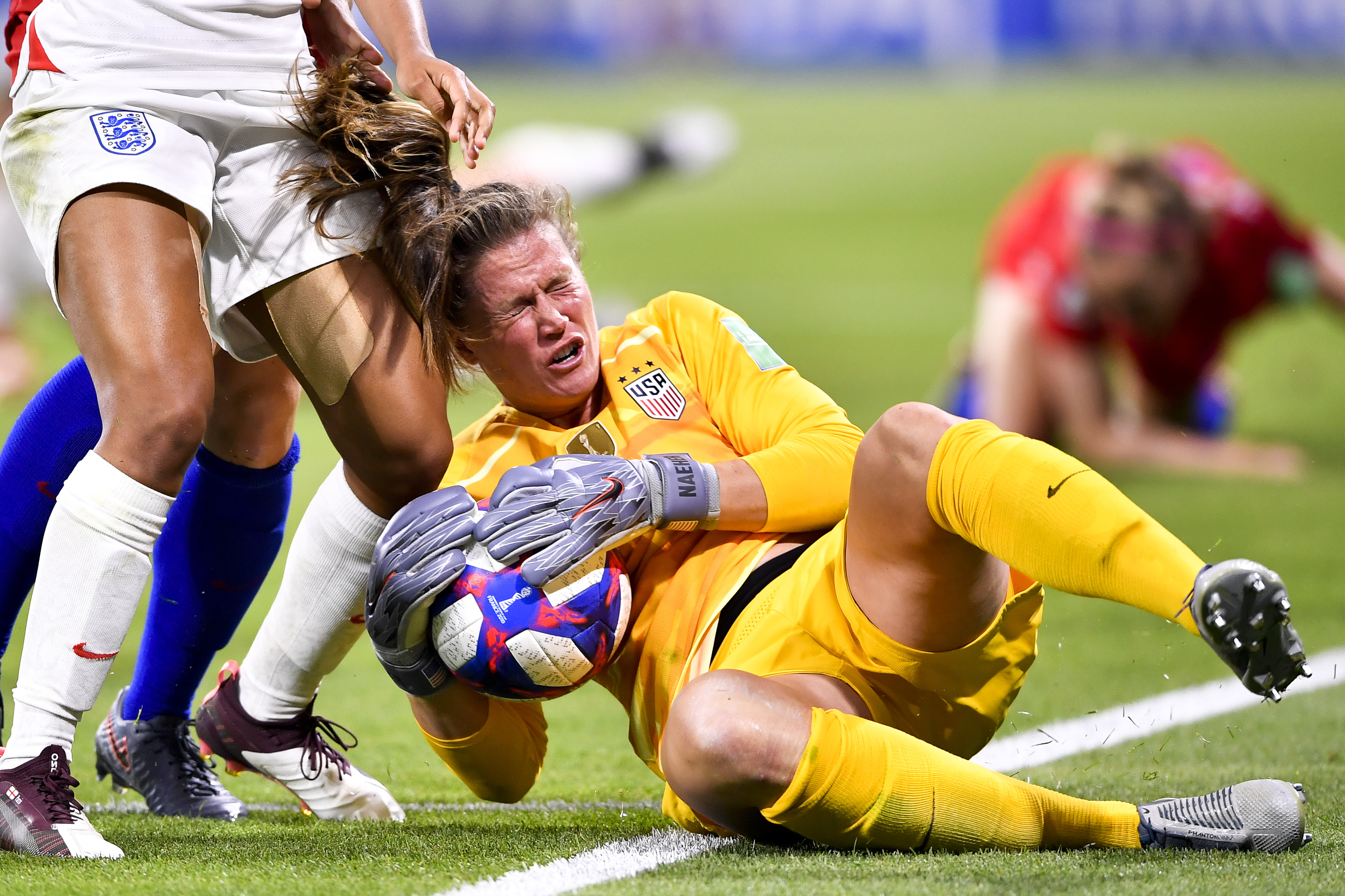 美洲女足精彩比赛，球迷欢呼不断的简单介绍