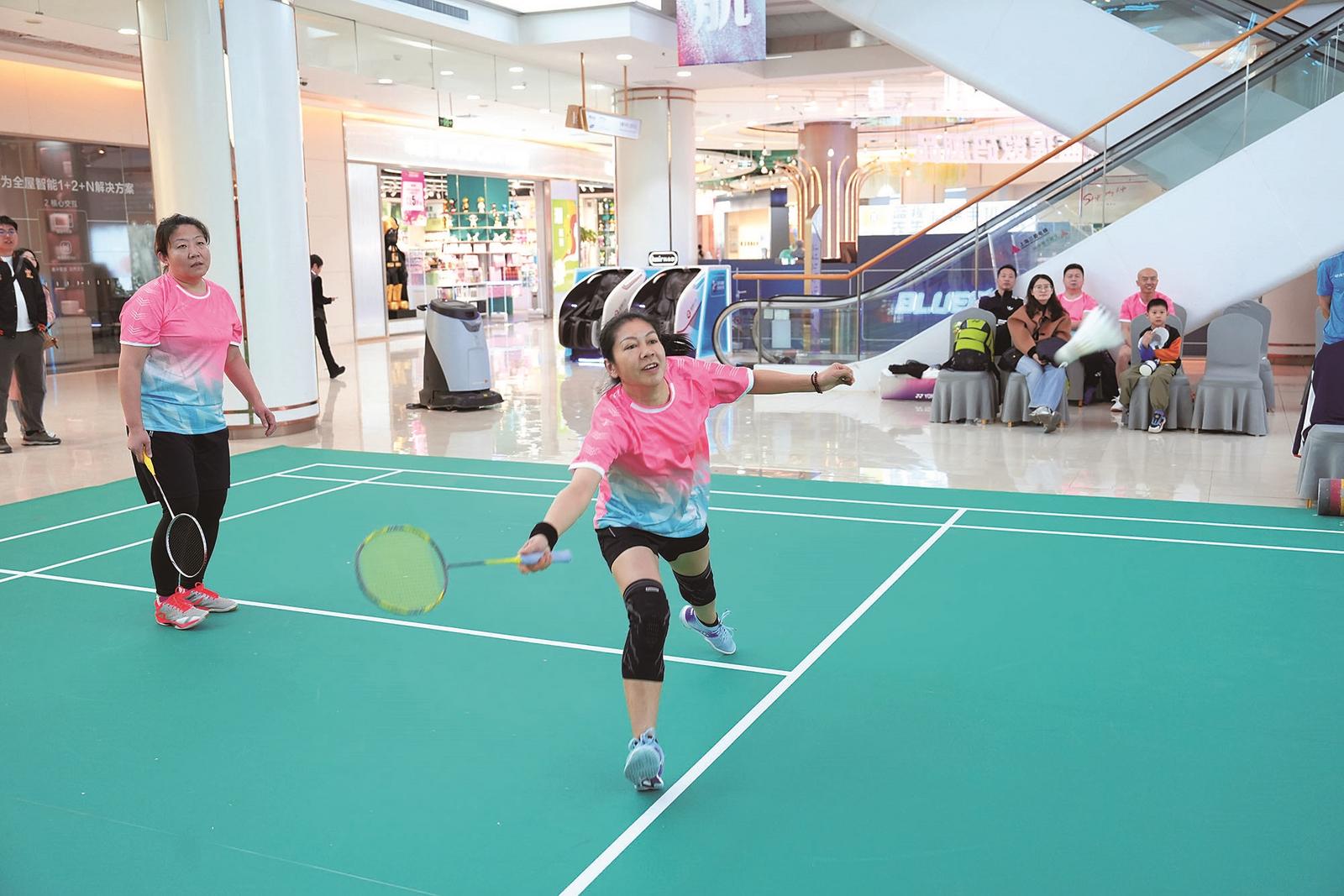 秘鲁羽毛球选手展现优异表现 秘鲁羽毛球选手展现优异表现