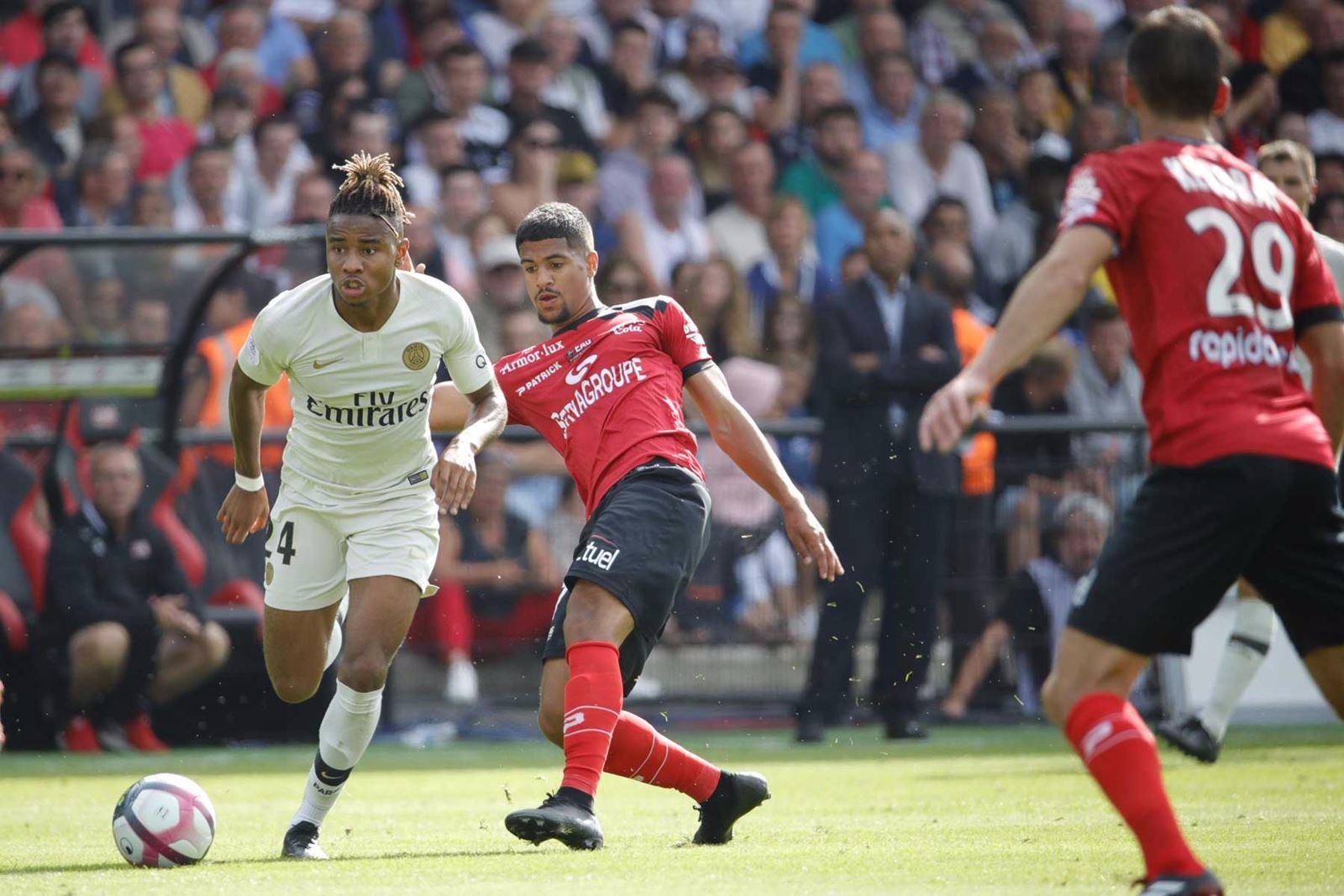 关于甘冈遭遇惨败,法甲战绩令人失望的信息 关于甘冈遭遇惨败,法甲战绩令人失望的信息