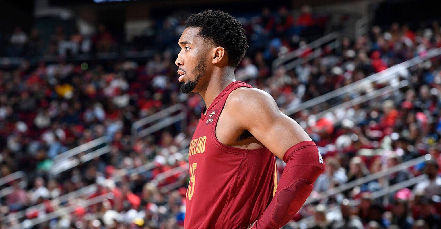 爵士惜败公牛,米切尔单核难救主 爵士惜败公牛,米切尔单核难救主