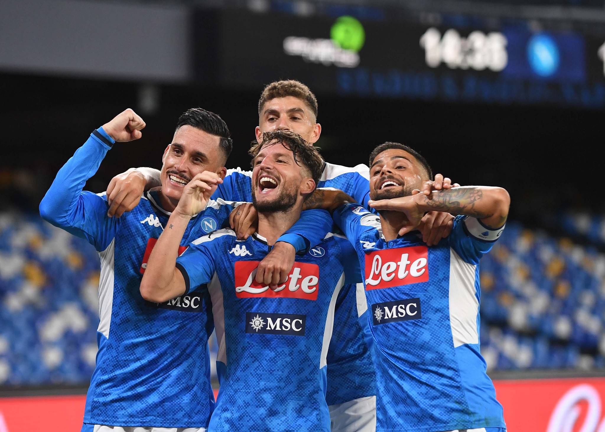 巴伦西亚连续不败,稳步向前进 巴伦西亚连续不败,稳步向前进