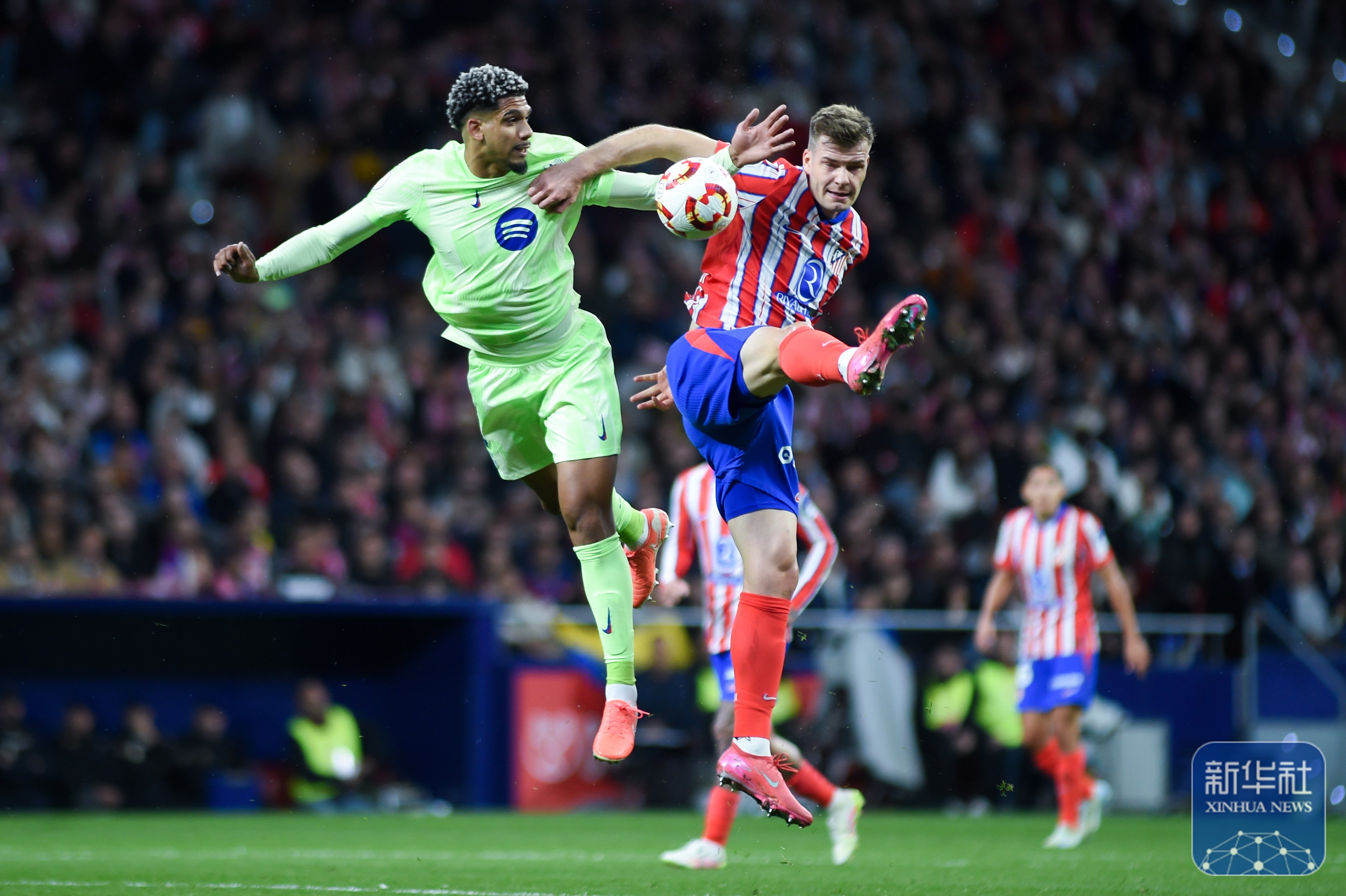 巴塞罗那凭借进攻力取胜,晋级呼声高涨 巴塞罗那凭借进攻力取胜,晋级呼声高涨