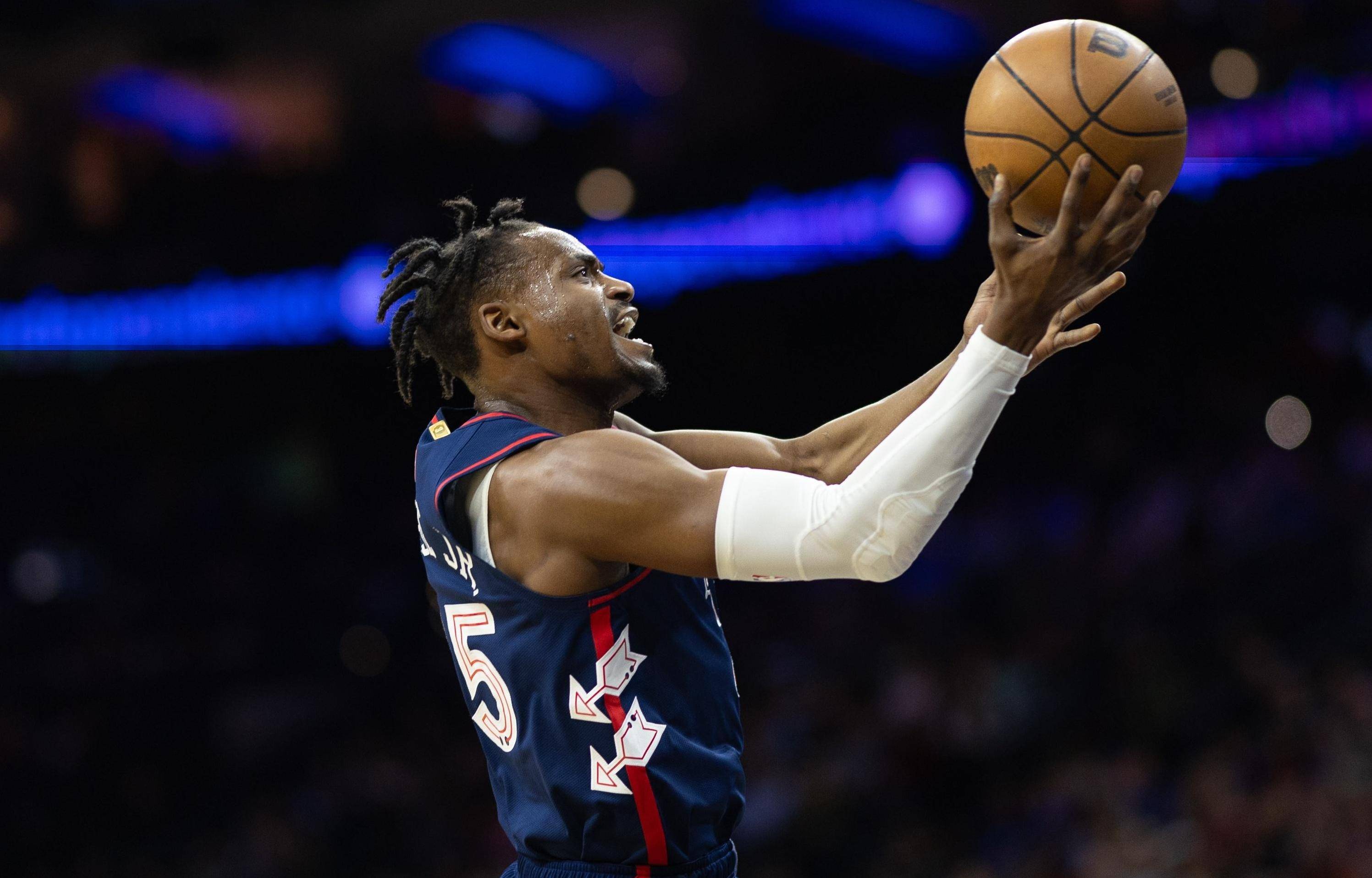 快船负于凯尔特人,遭遇两连败 快船负于凯尔特人,遭遇两连败