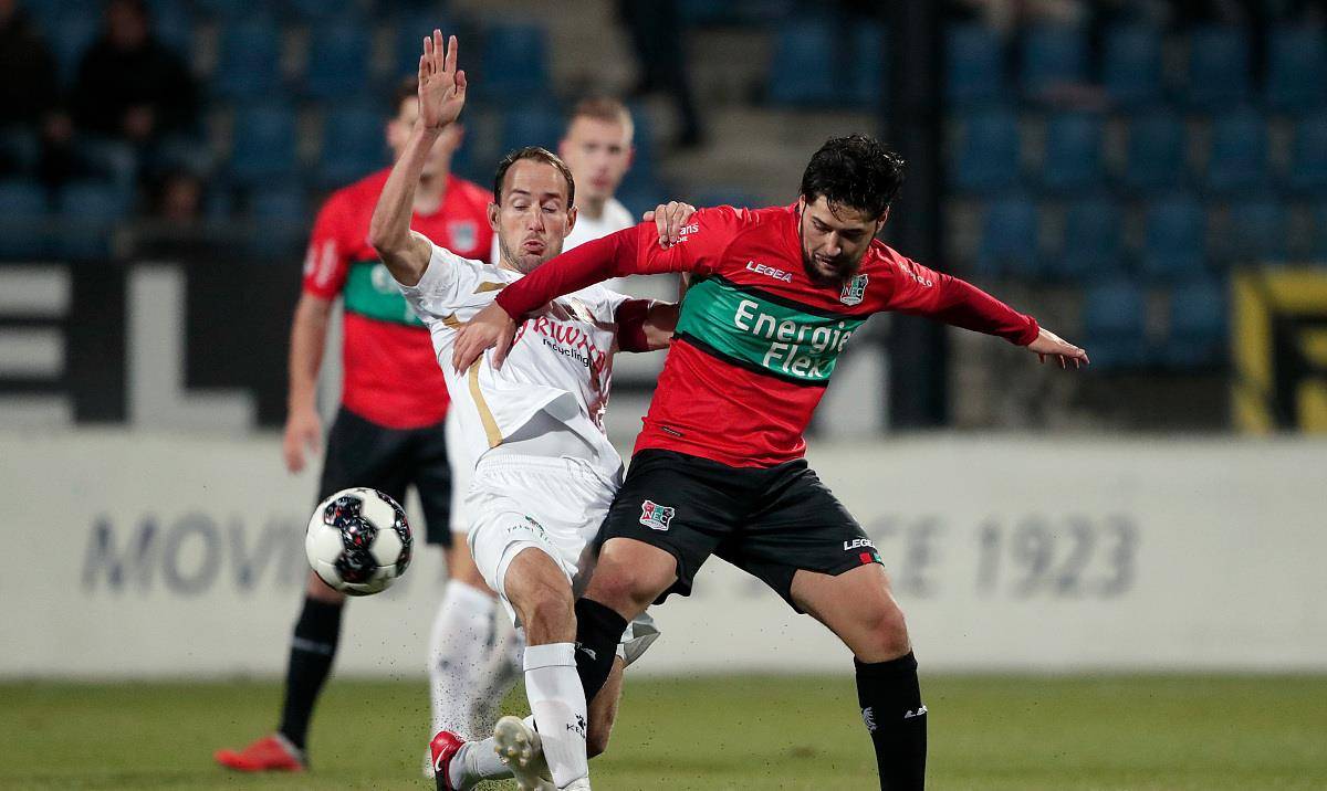 格拉纳达面对塞尔塔遭遇逆转,遗憾失分 格拉纳达面对塞尔塔遭遇逆转,遗憾失分