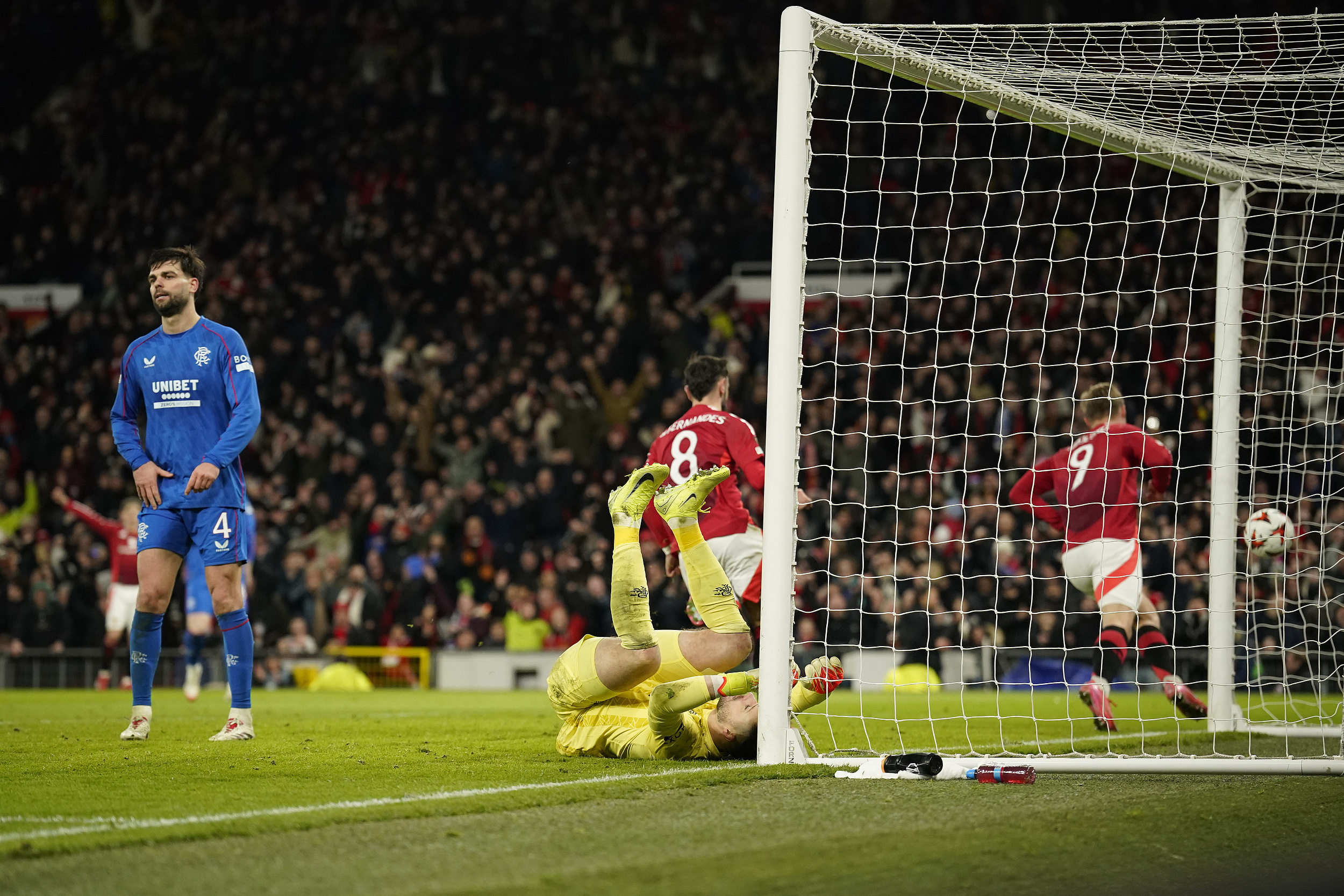 诺里奇主场被曼联绝杀,连续三场不胜 诺里奇主场被曼联绝杀,连续三场不胜