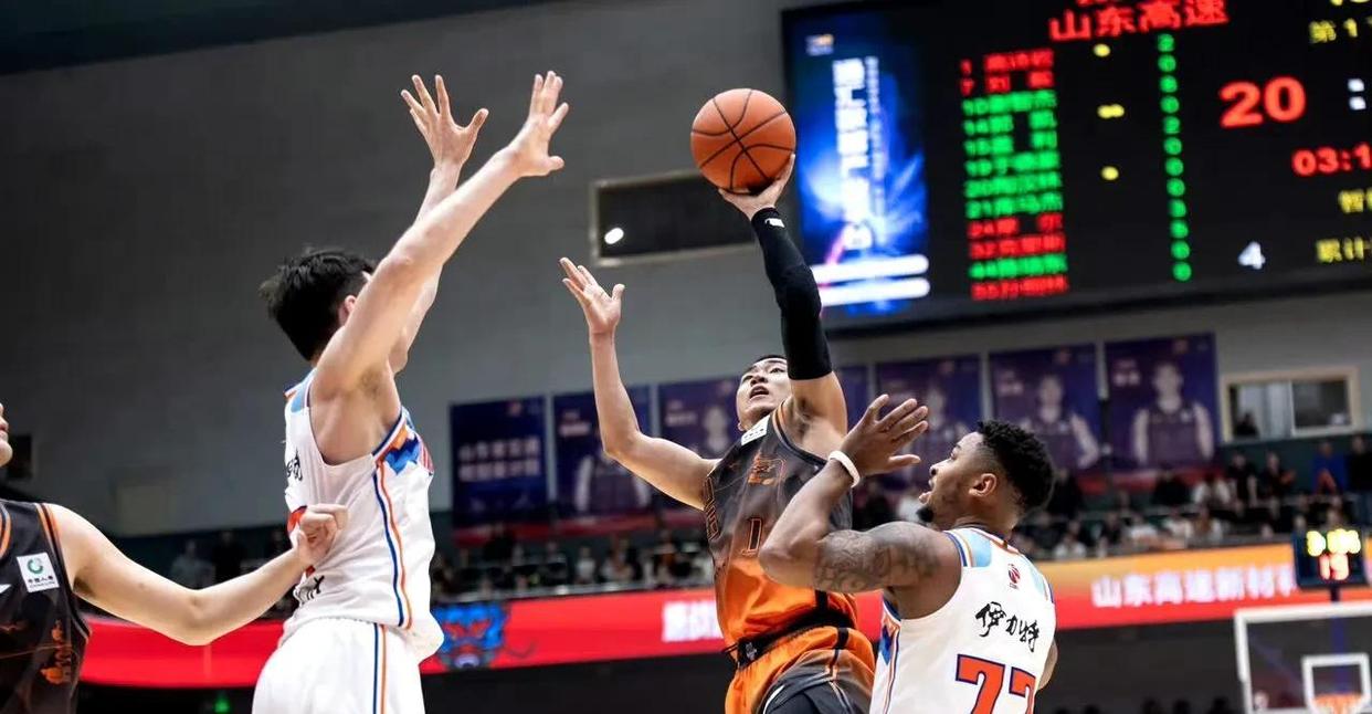 包含辽宁队强势击败山东,实力再次得到验证的词条 包含辽宁队强势击败山东,实力再次得到验证的词条