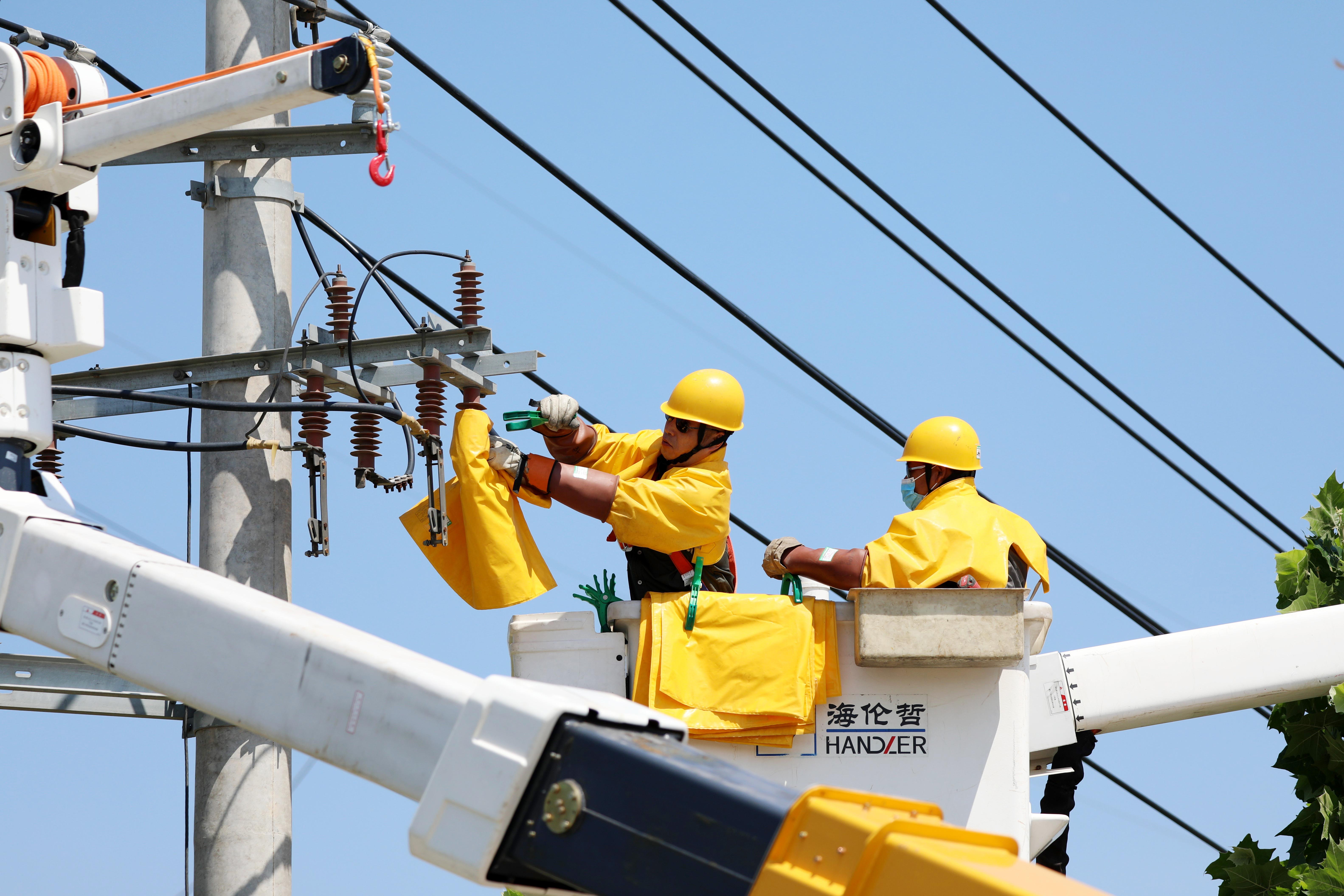 洛顿少队士气高涨,备战高温比赛的简单介绍 洛顿少队士气高涨,备战高温比赛的简单介绍