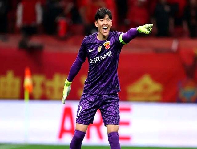 上港主场失利,球队状态出现波动 上港主场失利,球队状态出现波动