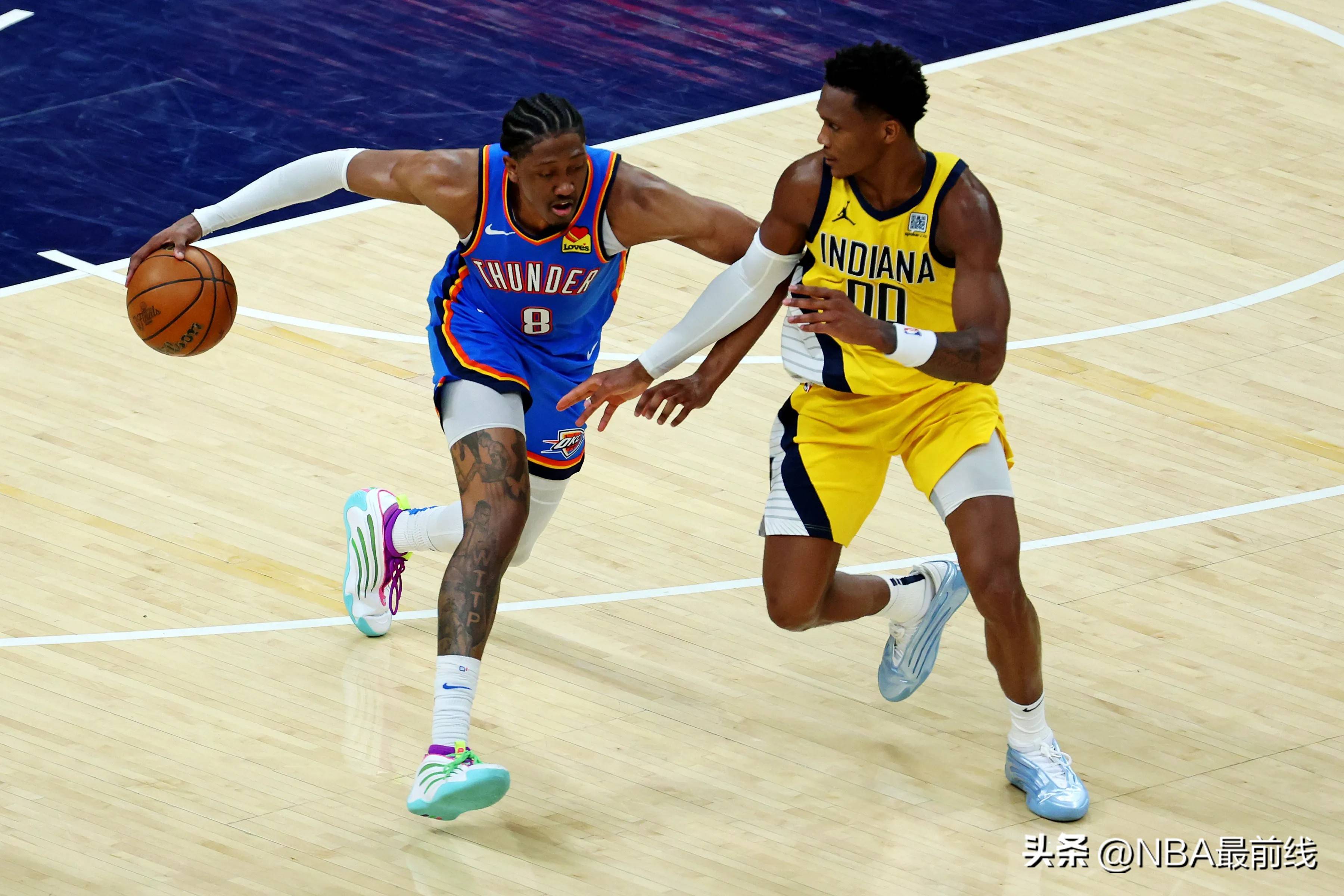 一位球员在比赛中打破了个人得分记录 一位球员在比赛中打破了个人得分记录