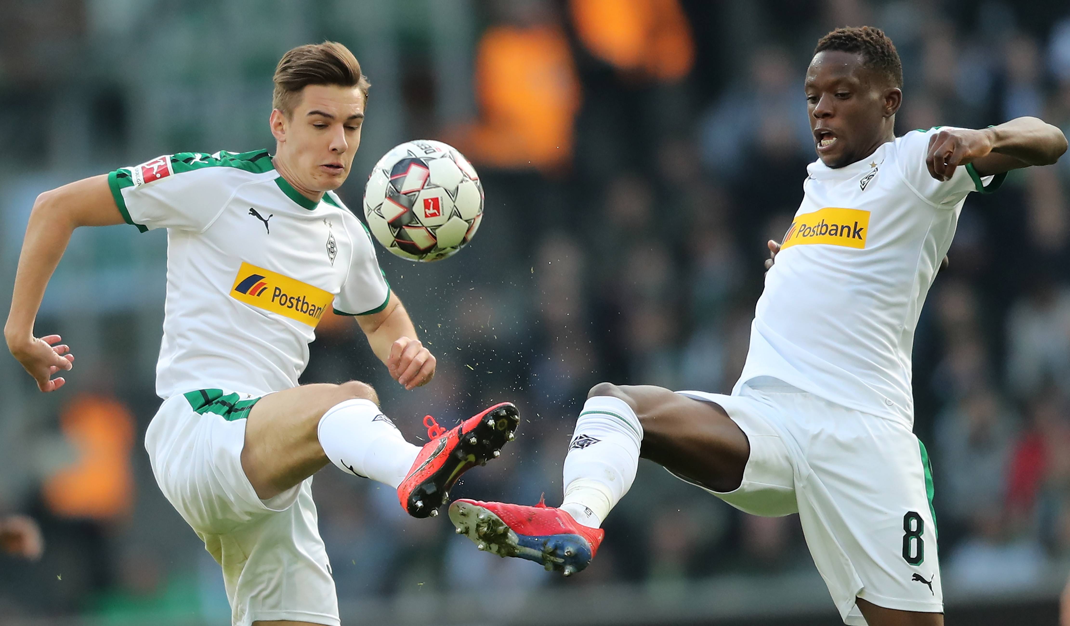 关于纽伦堡客场战平海登海姆,艰难保持不败纪录!的信息 关于纽伦堡客场战平海登海姆,艰难保持不败纪录!的信息