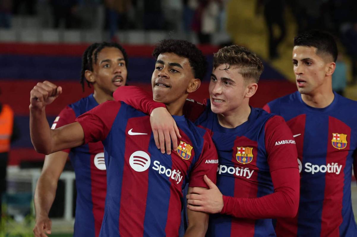 巴萨新援表现出色,助球队豪取胜利 巴萨新援表现出色,助球队豪取胜利