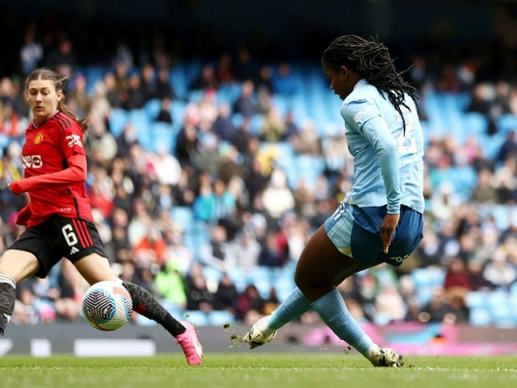 意大利女足积极备战,力争夺得胜利 意大利女足积极备战,力争夺得胜利