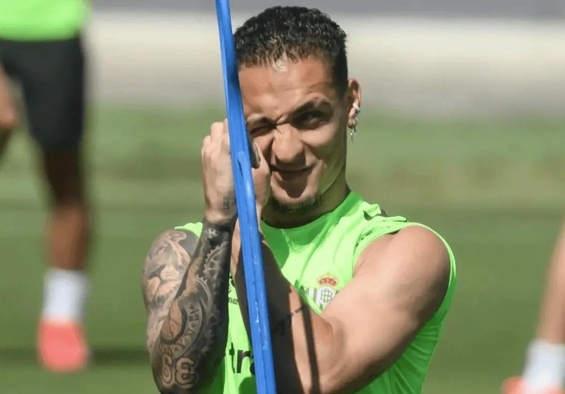 切尔西主力球员突然被解除首发资格 切尔西主力球员突然被解除首发资格