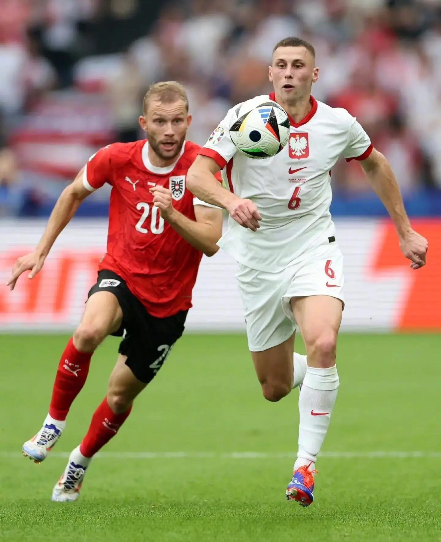 波兰国家队大比分击败奥地利队 波兰国家队大比分击败奥地利队