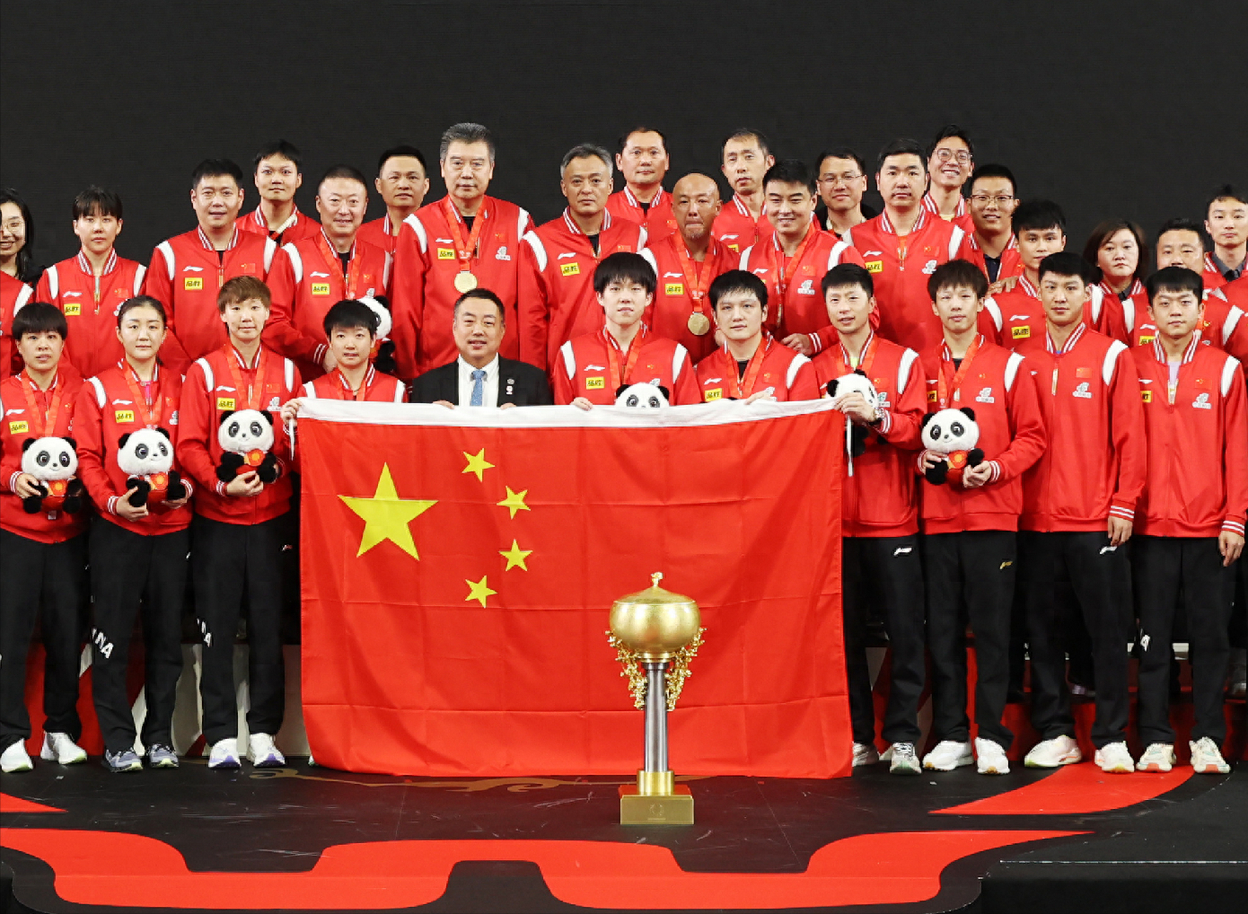 夺冠之路选手历经艰难考验喜获全胜 夺冠之路选手历经艰难考验喜获全胜