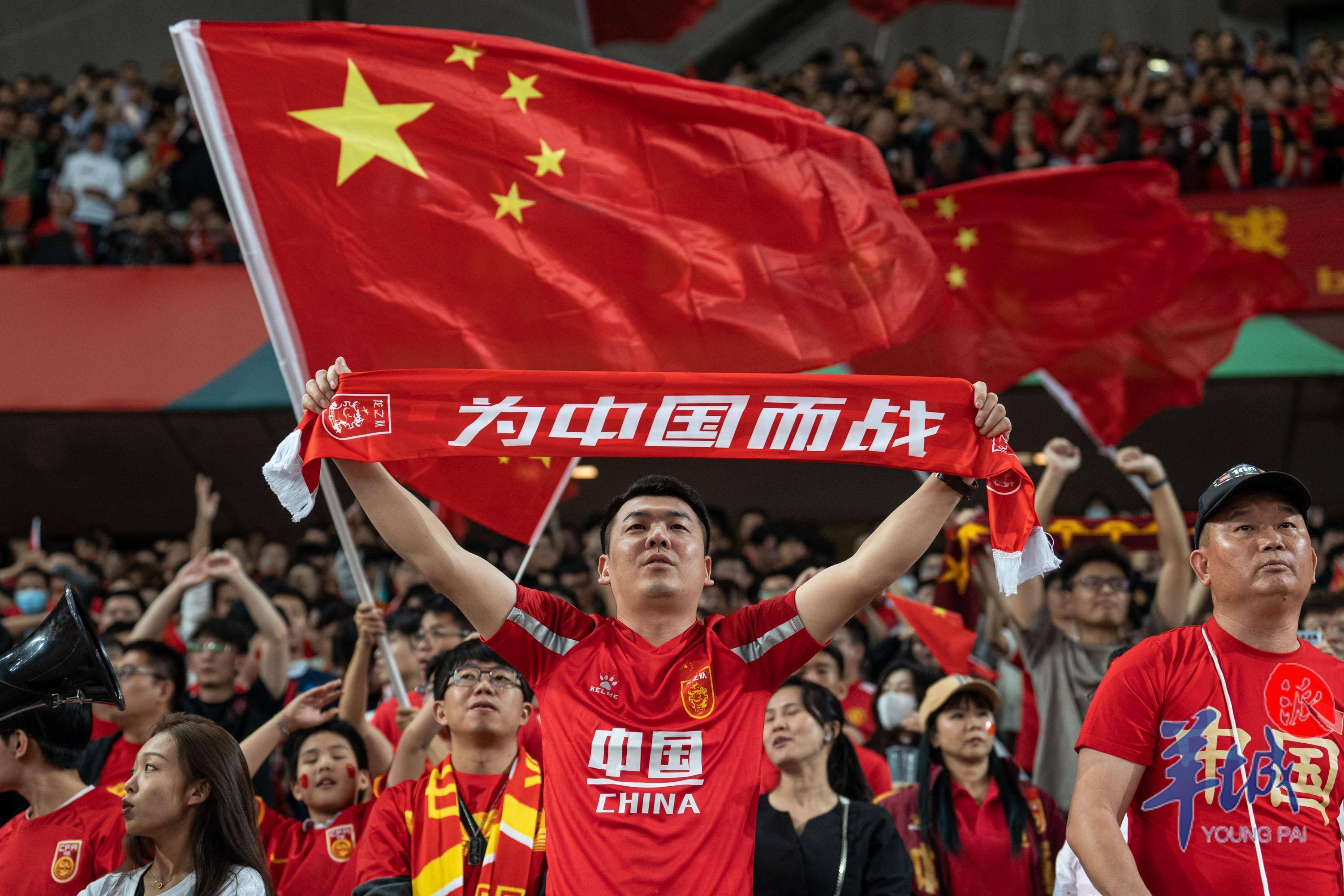 足球风云再现中国足球联赛掀起热潮 足球风云再现中国足球联赛掀起热潮