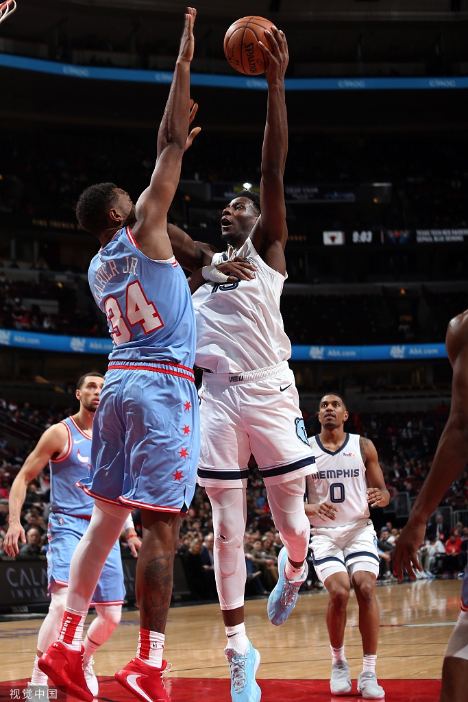 灰熊击败公牛,约瓦尔莫大号两双领军 灰熊击败公牛,约瓦尔莫大号两双领军