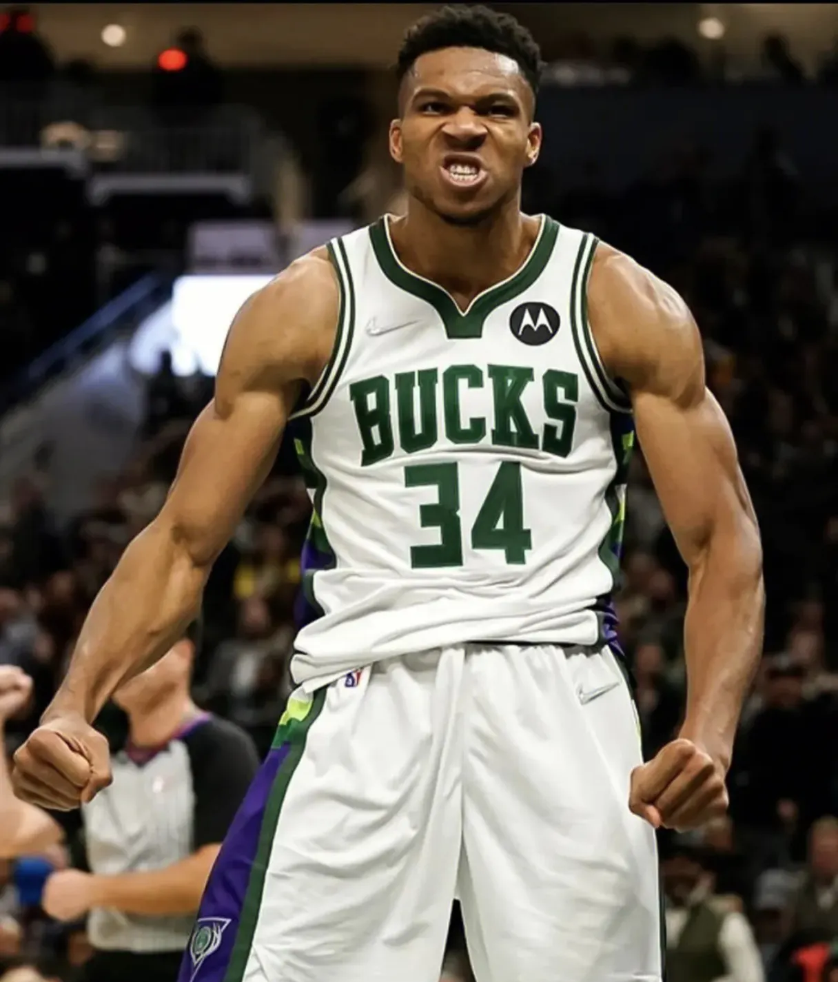 雄鹿主场惨败凯尔特人,安特托昆博28分空砍! 雄鹿主场惨败凯尔特人,安特托昆博28分空砍!