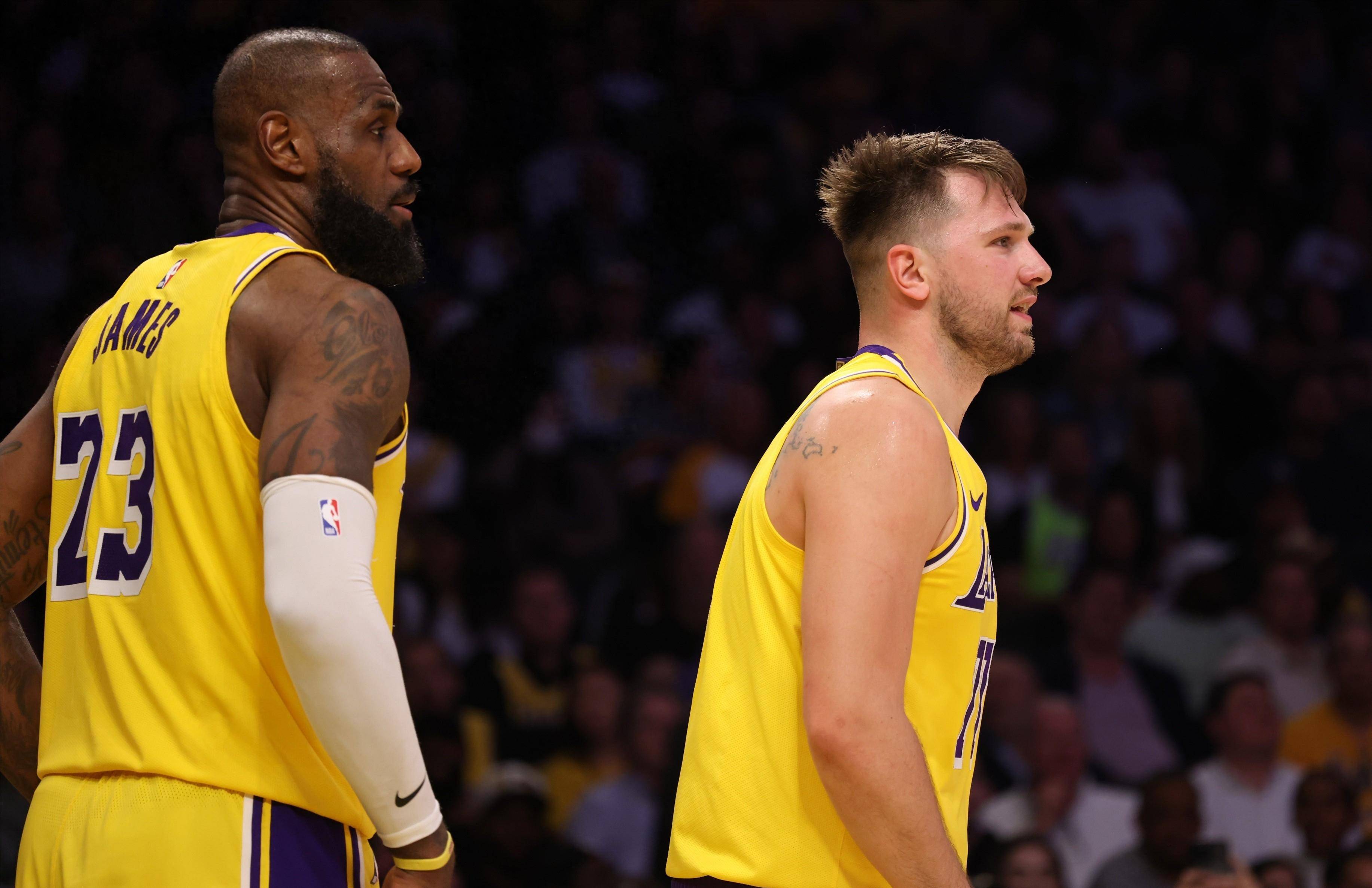 湖人客场擒胜公牛结束连败 湖人客场擒胜公牛结束连败