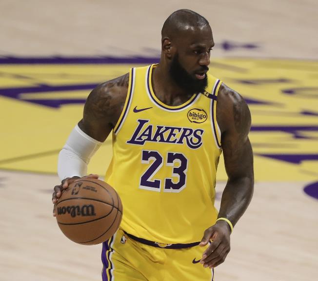 开拓者惨败爵士,客场吞下两连败 开拓者惨败爵士,客场吞下两连败