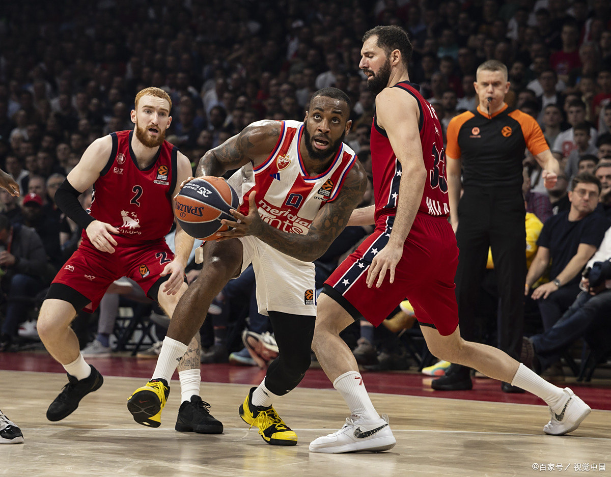 灰熊队主场大胜快船,系列赛扳平 灰熊队主场大胜快船,系列赛扳平